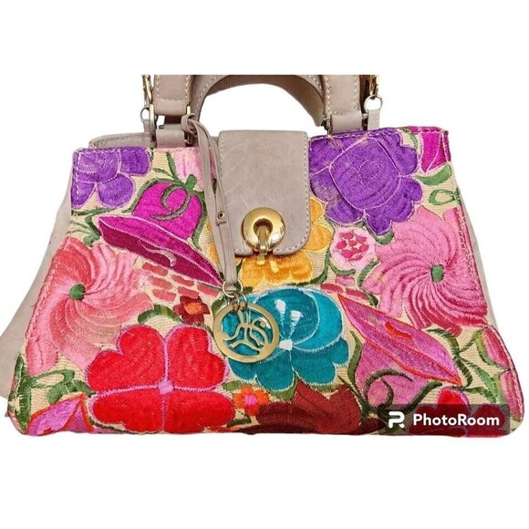 Akarenni Handbags - Akarenni Embroidered Leather Bag Mexico Large